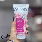 اسکراب سنت ایوز Rose Water & Aloe Vera