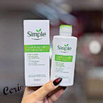 آبرسان و مرطوب کننده ضد آفتاب سیمپل Simple Protecting Light Moisturiser SPF 15